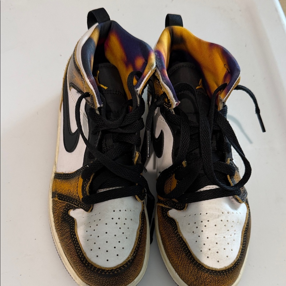 Nike Jordan Kids High-Top Sneakers in White and Yellow